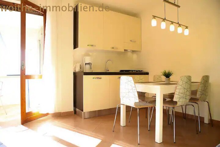 IDEALE  FERIENWOHNUNG AM GARDASEE MIT POOL