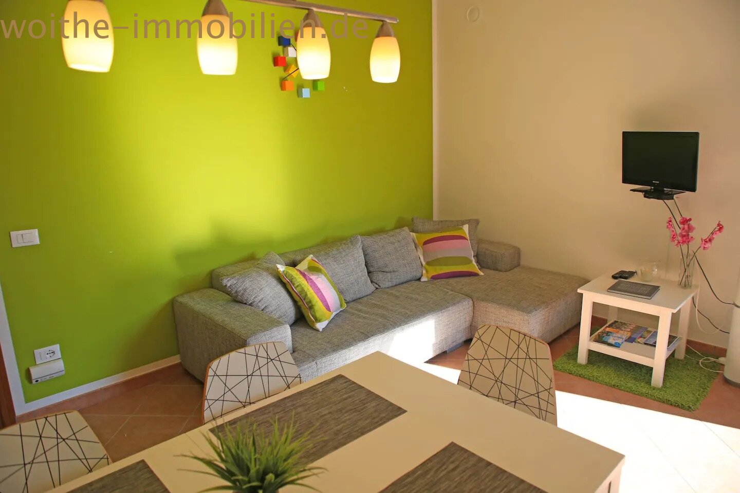 IDEALE  FERIENWOHNUNG AM GARDASEE MIT POOL