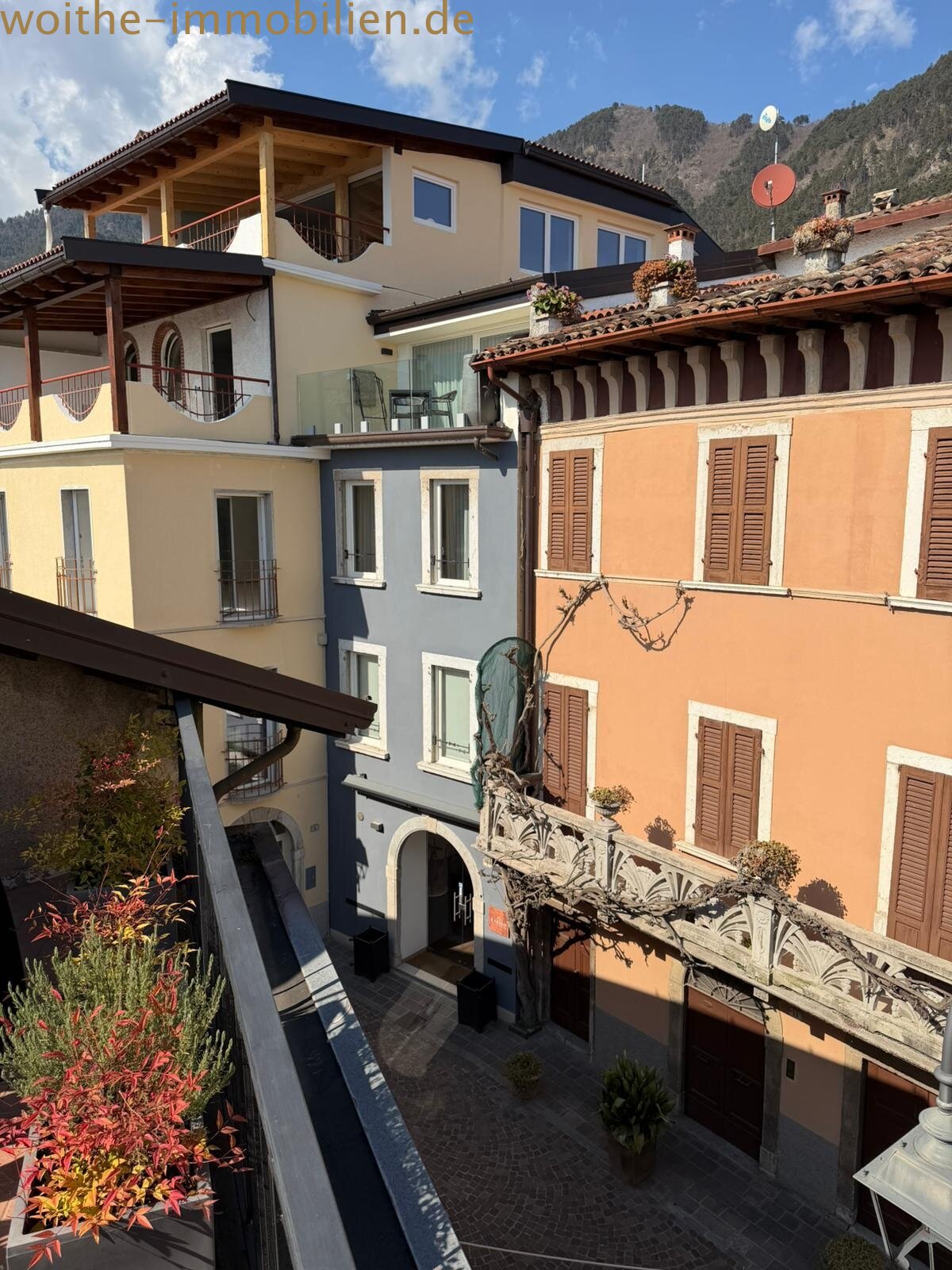 RARITÄT IN TIGNALE-GARDOLA: Design-Wohnung mit Seesicht! 