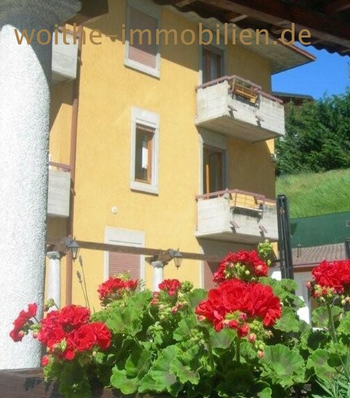 IDEALE FERIENWOHNUNG AM GARDASEE MIT POOL