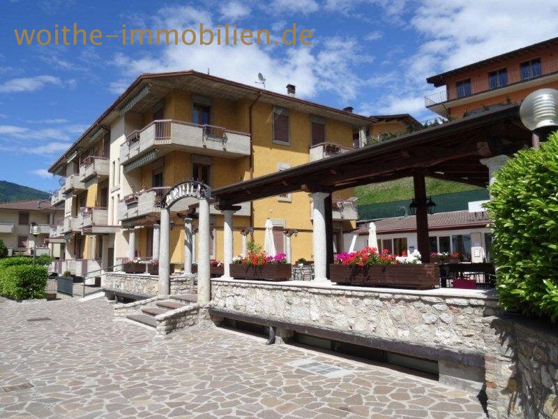 IDEALE FERIENWOHNUNG AM GARDASEE MIT POOL