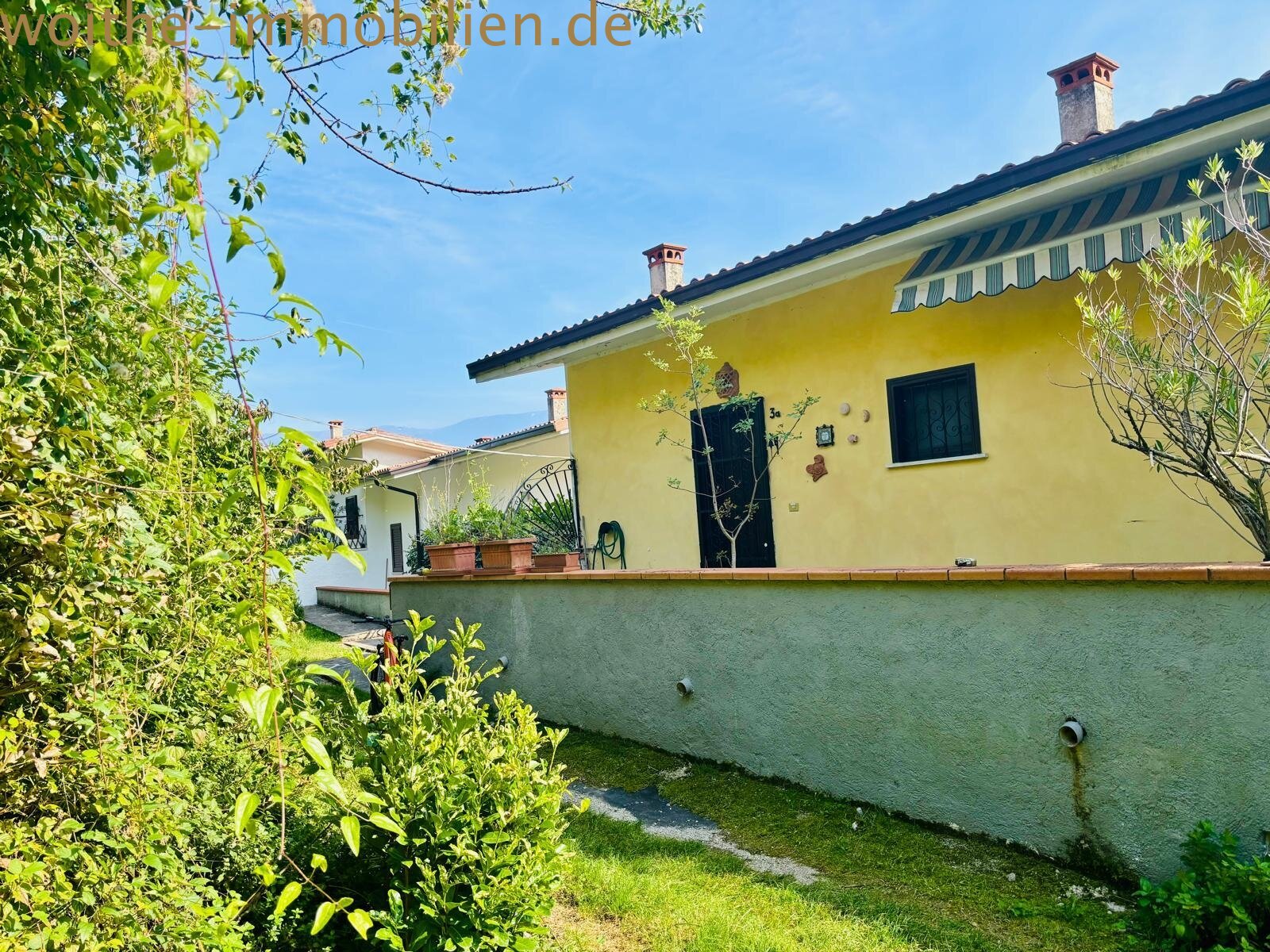 Morgensonne & Abendrot: Ihr Logenplatz über dem Gardasee in Tignale