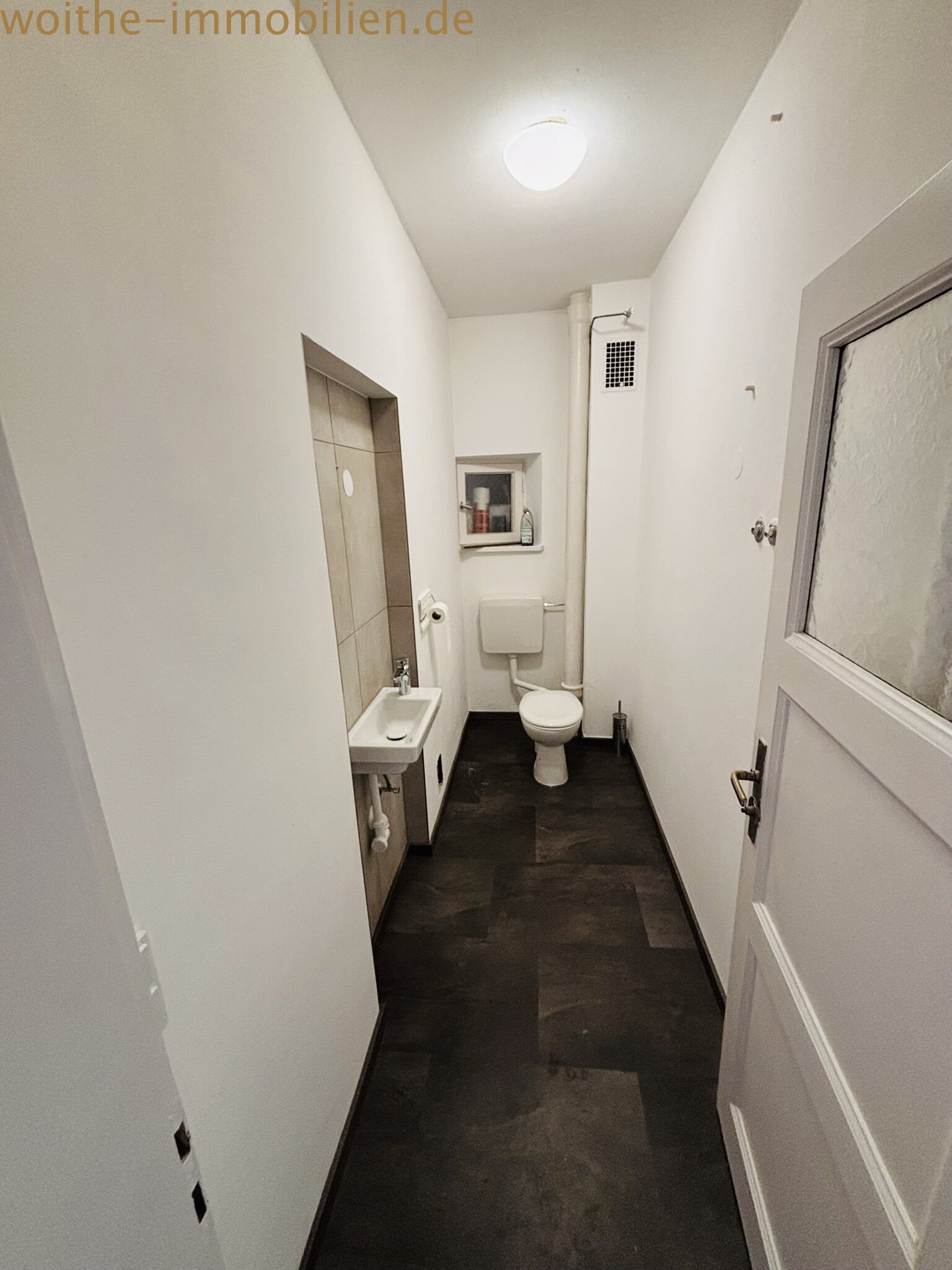 Renovierte Altbauwohnung mit Charme und Besonderheit
