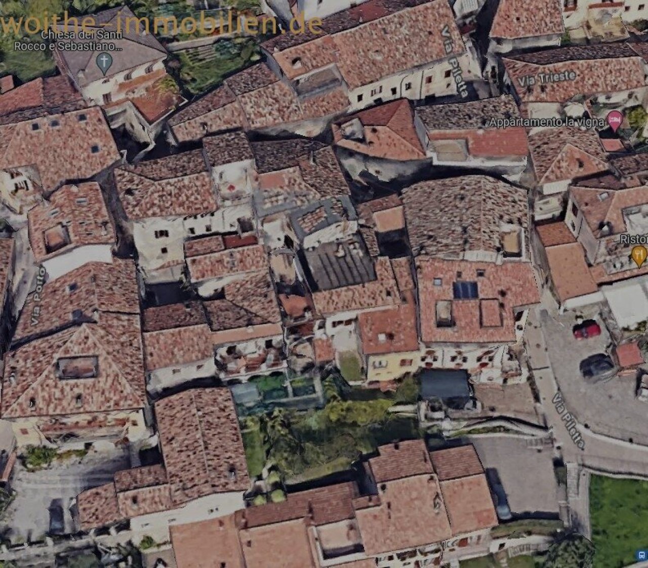 Rara opportunità: storico palazzo nel centro storico con fascino, in posizione inedificabile!